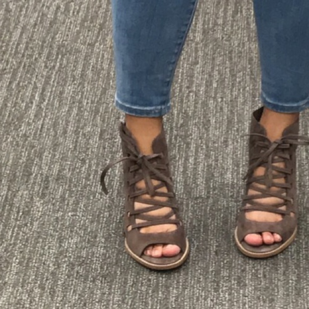 Vince Camuto Wedge heels